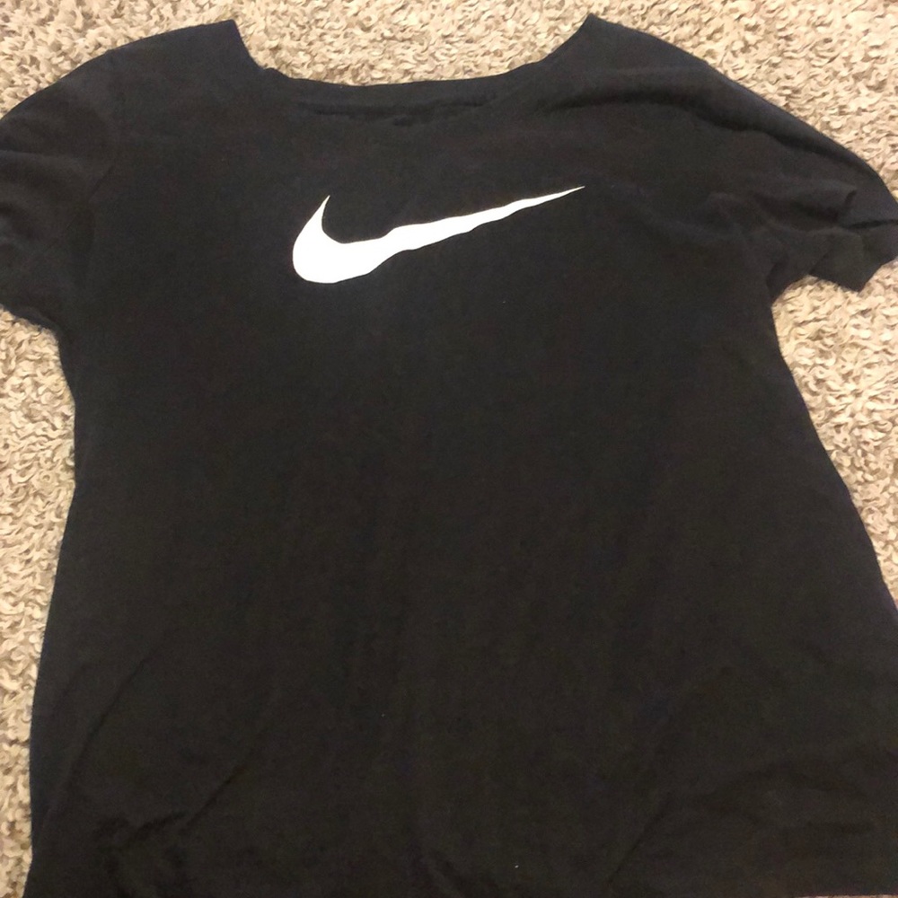 Nike black top